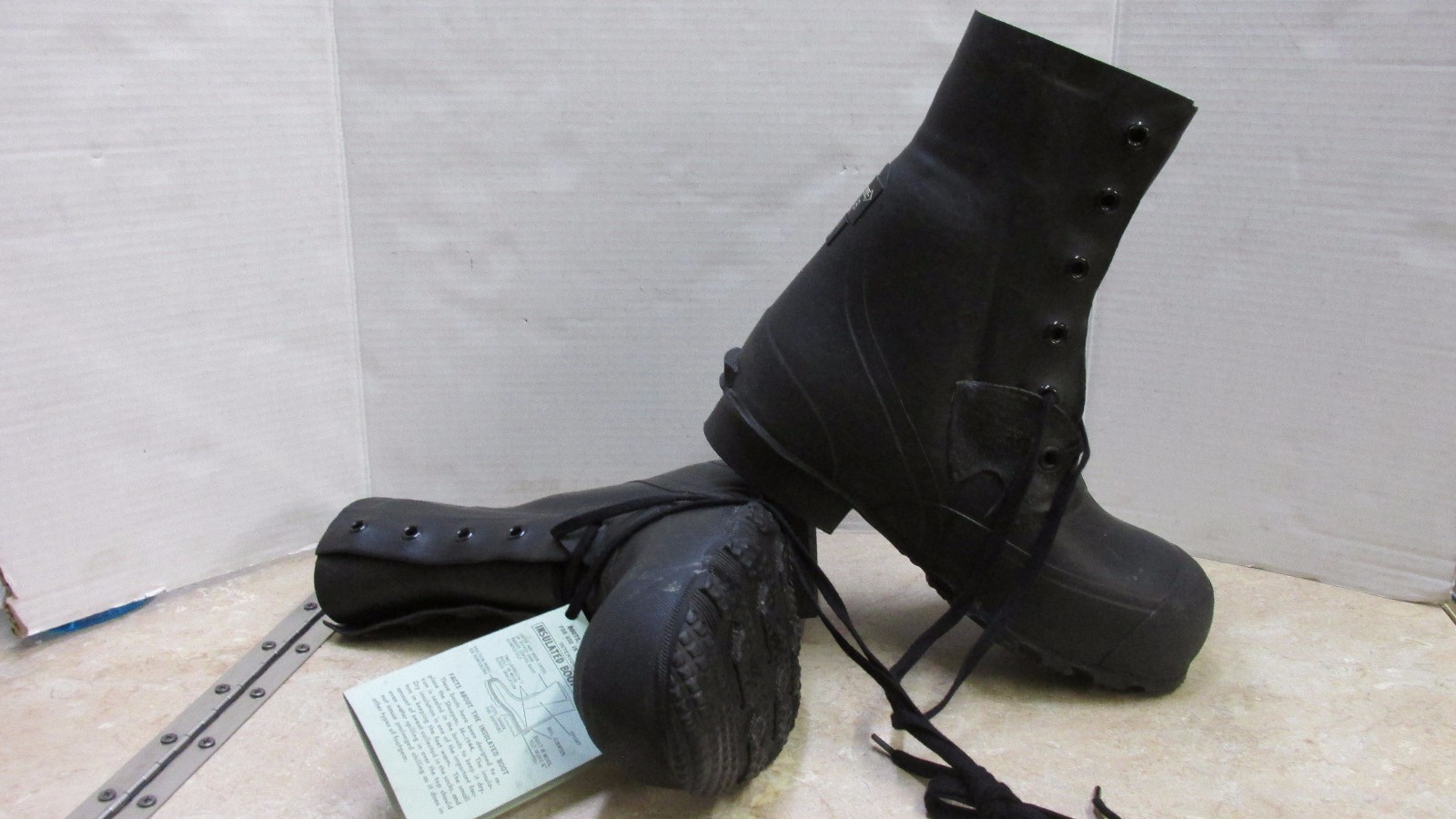 mickey mouse boots size 10