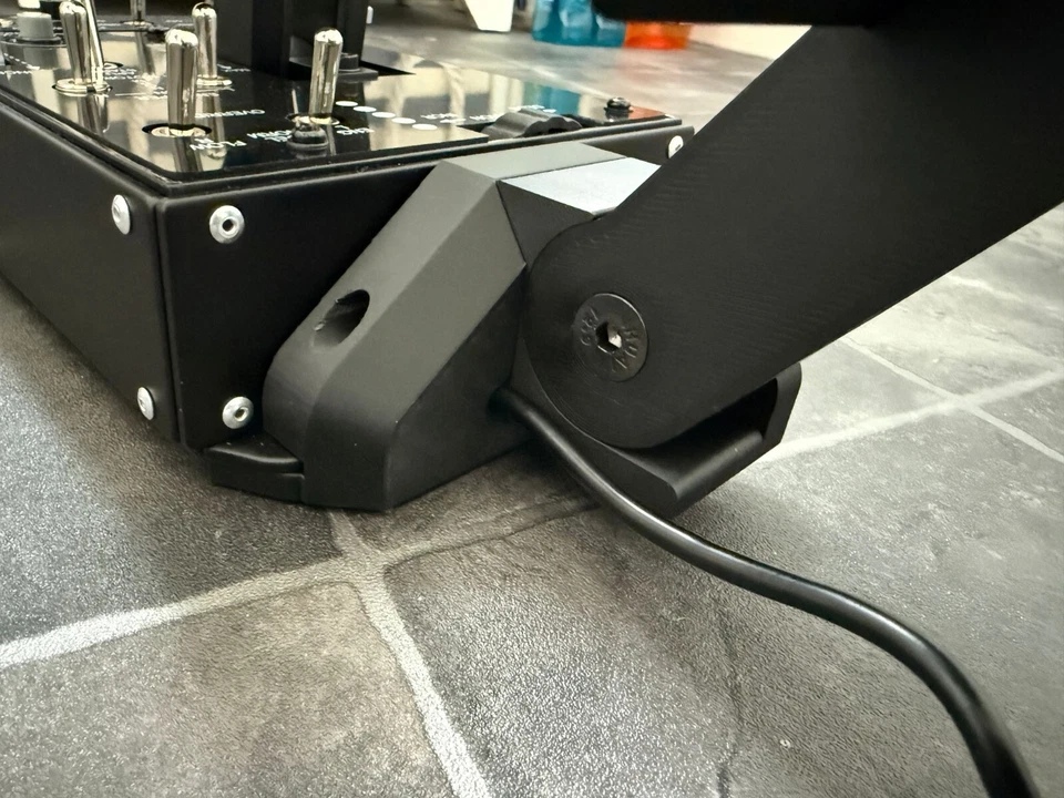 Thrustmaster Warthog throttle Mount for Winwing PTO2 Panel - Image 3 of 4