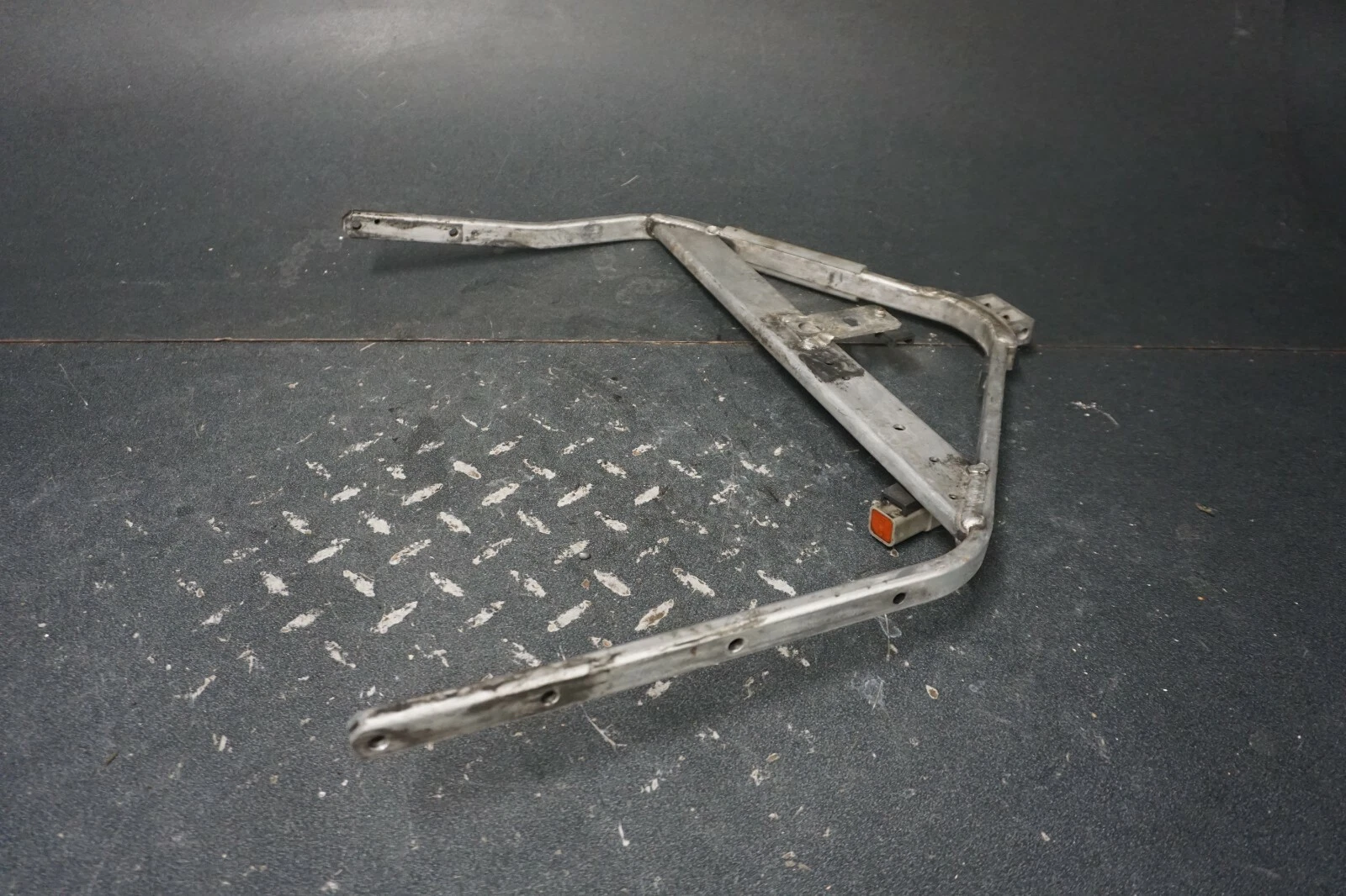 2004-2007 MXZ GSX GTX Summit 800 Ski-Doo OEM Handle Support Frame Bracket