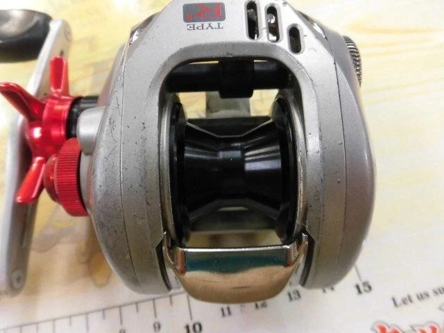 日本産】 ダイワ TRS100 リール - hotelskazka.com