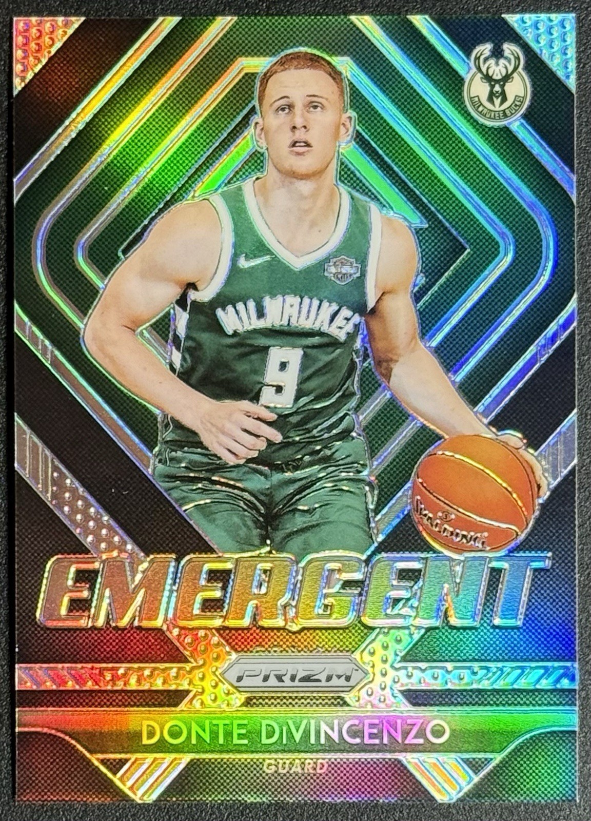 2018-19 Panini Prizm Emergent Donte DiVincenzo #17 Silver Prizm Rookie RC Bucks