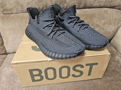 Size 9.5 - adidas Yeezy Boost 350 V2 Low Black Reflective