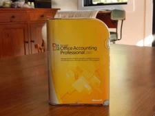 Microsoft Office Accounting Professional 2007 Software CD + Case Manual Key