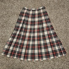 Vintage 100 Wool Pleated Plaid Skirt Size 8 Made in U. K. Waist 26  Length 29  