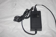 Total Power International HES40-32 AC Adapter 5V 3A