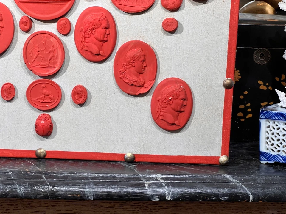 Grand Tour Revival Neoclássico Vintage Gesso Vermelho Fundido Encerado Intaglio Arrangem - Imagem 3 de 4