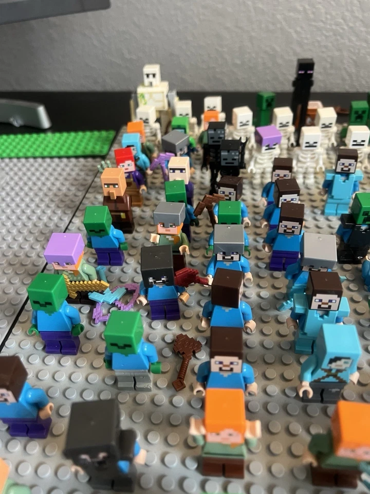 Lego Mini figures Lot 100+ Minecraft Figures - Image 3 of 4