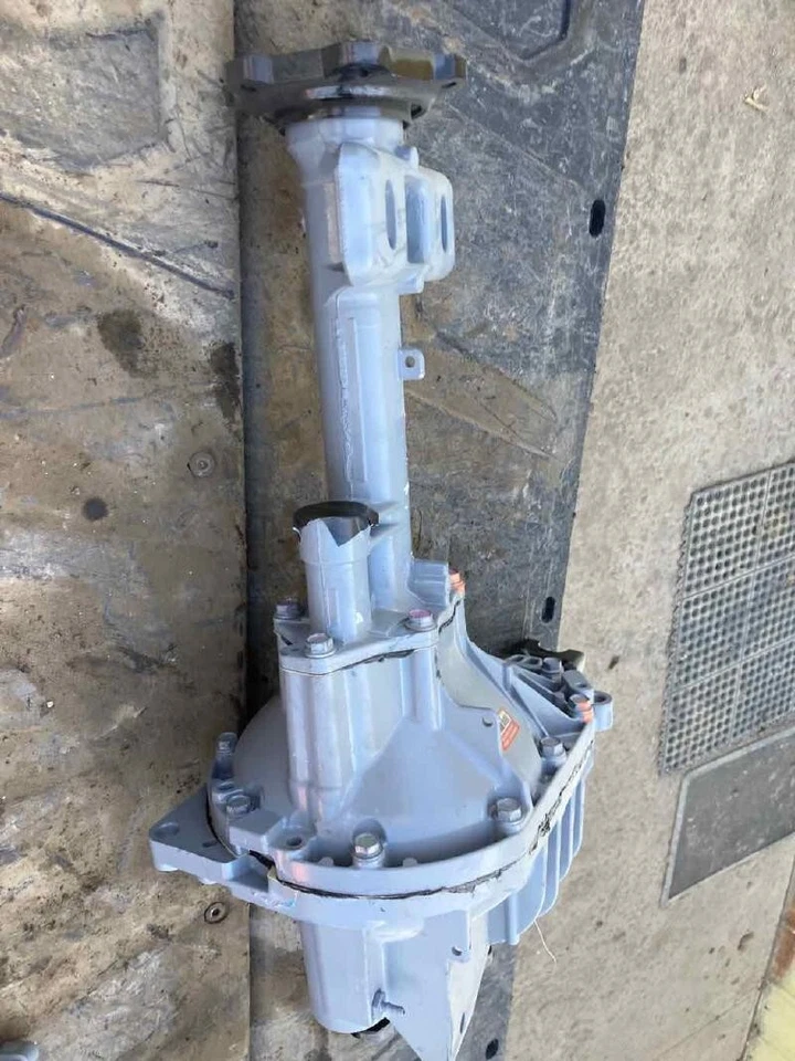 2008-2013 Chevy Tahoe Front Axle Differential Carrier 3.08 Ratio Foto 2 de 2