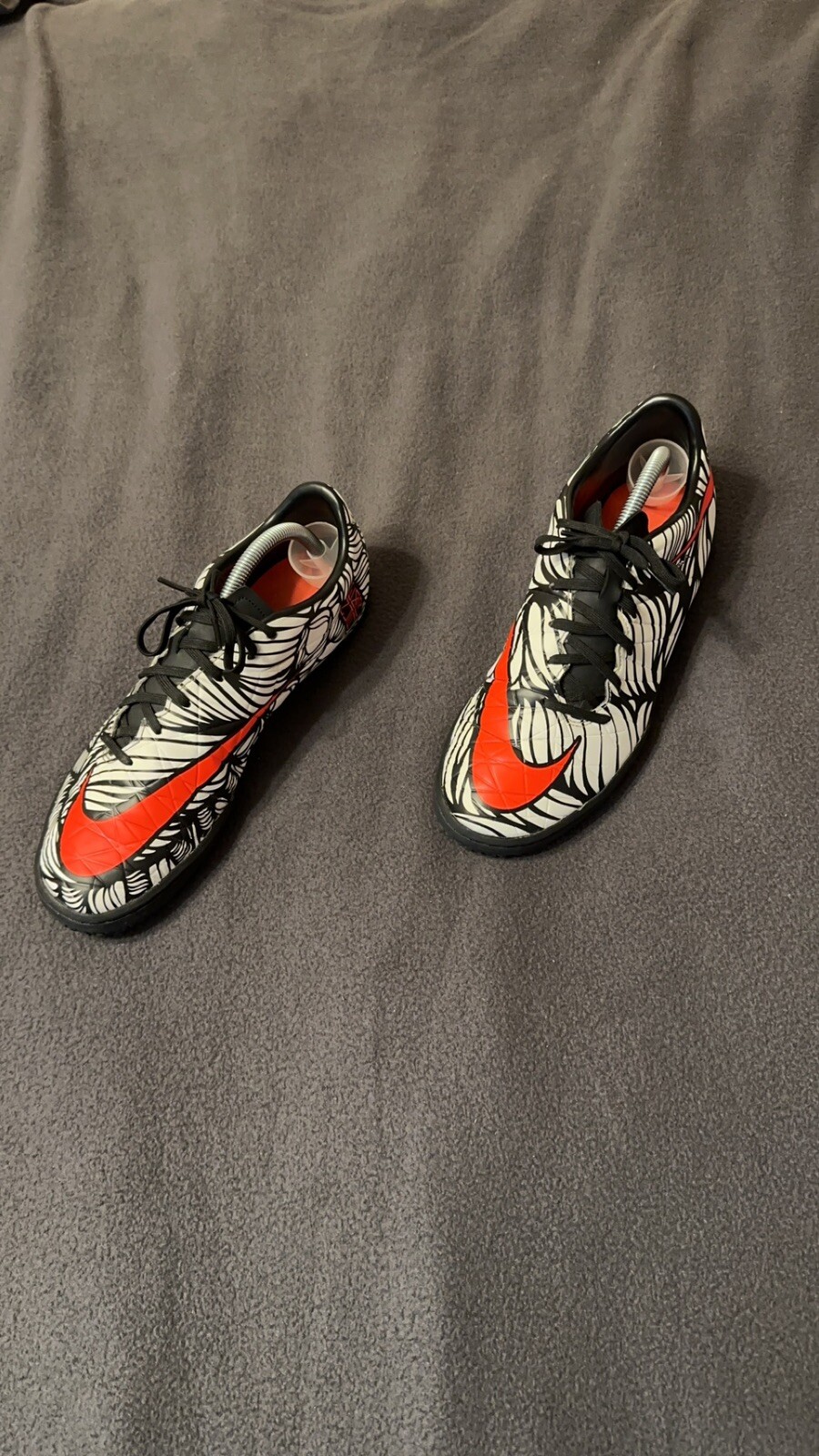 Nike Hypervenom Phelon II NJR IC White Black Red Zebra Size 9.5 Men Shoes Neymar image 4