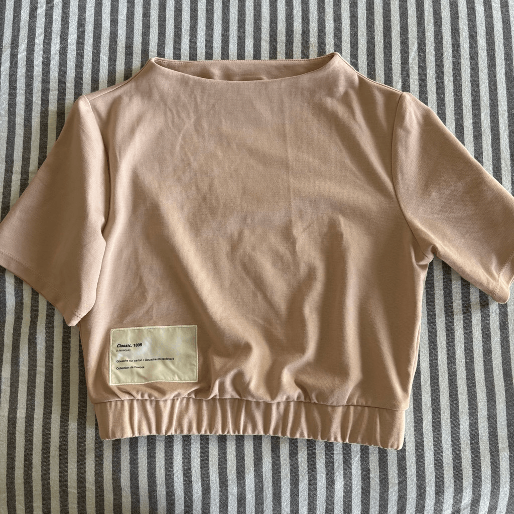 Reebok Women Classic ES Crop Tee Size S Stylish Casual Top