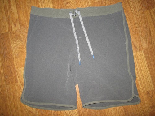Mens EDDIE BAUER swim trunks swimsuit shorts boardshorts sz 36 NWOT