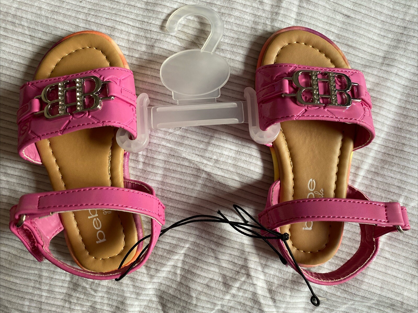 Foto 12 di 24