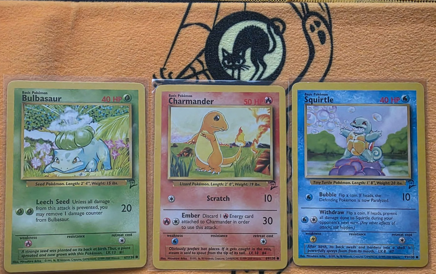 Base Set 2 Bulbasaur Squirtle Charmander Moderately Played 69/130 67/130 93/130