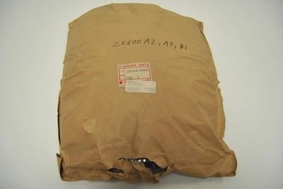 Kawasaki 1985-1987 ZX600 & GPz600 - NOS - Clear Windscreen - 39154