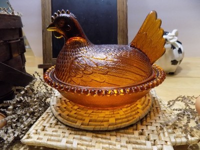 RARE VINTAGE GLASS NESTING HEN-AMBER CANDY DISH BEADED EDGE 7'' NO CHIPS/CRACKS