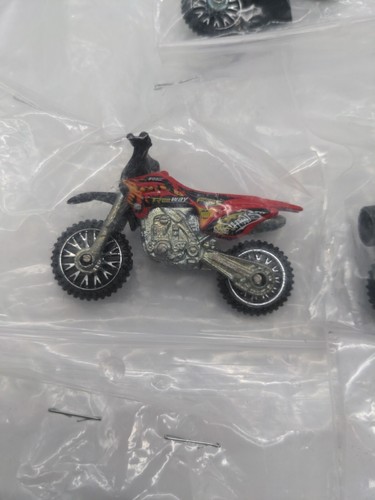 Mattel Hot Wheels Motorcycles/Motocross/Dirt Bike Lot Of 5 Mix Models VGC - Picture 6 of 11