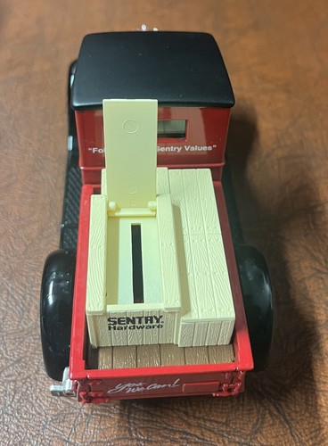 1928 Chevrolet National AB Truck 1/25 Liberty Classics Diecast Collector Bank - Picture 6 of 12