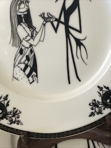 Disney Nightmare Before Christmas - Jack Skellington & Sally 8” Plates Set Of 4 - Picture 4 of 5