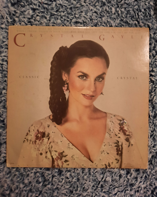 Crystal Gayle: Classic Crystal. Record Album Vinyl LP. L00-982