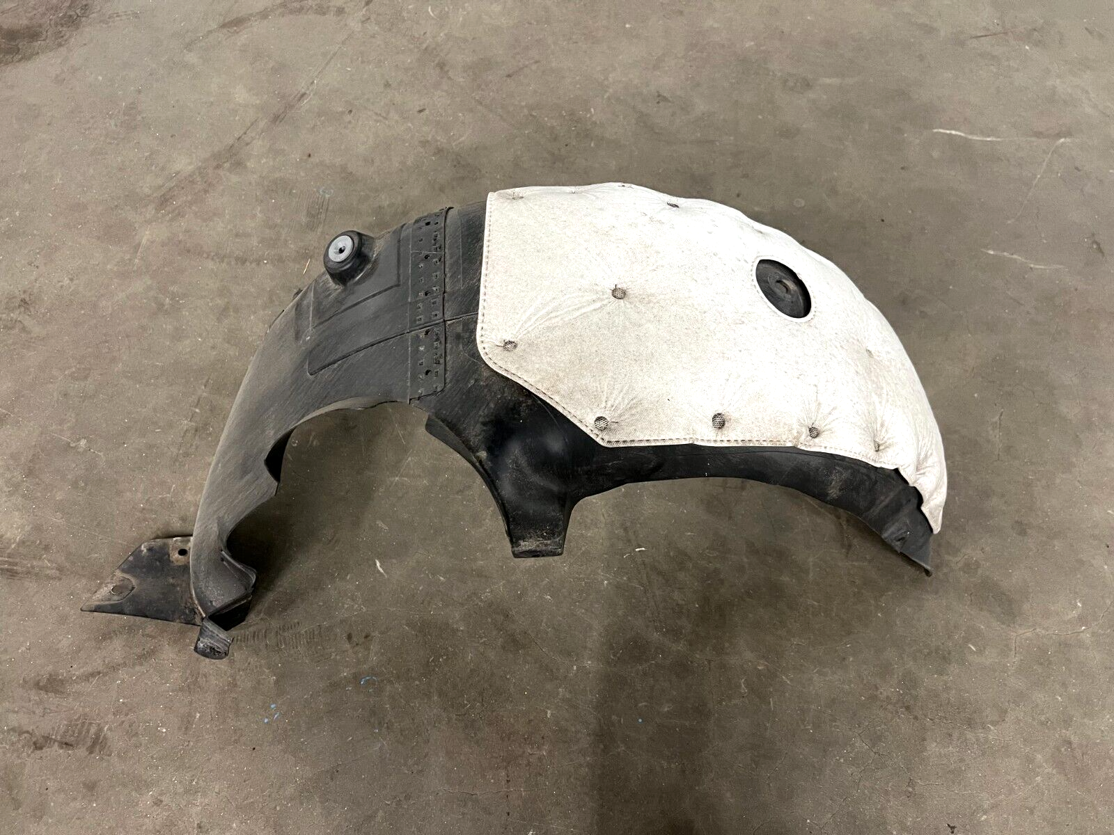 21-23 HYUNDAI KONA REAR LEFT QUARTER FENDER LINER SPLASH SHIELD GUARD, LOT3509