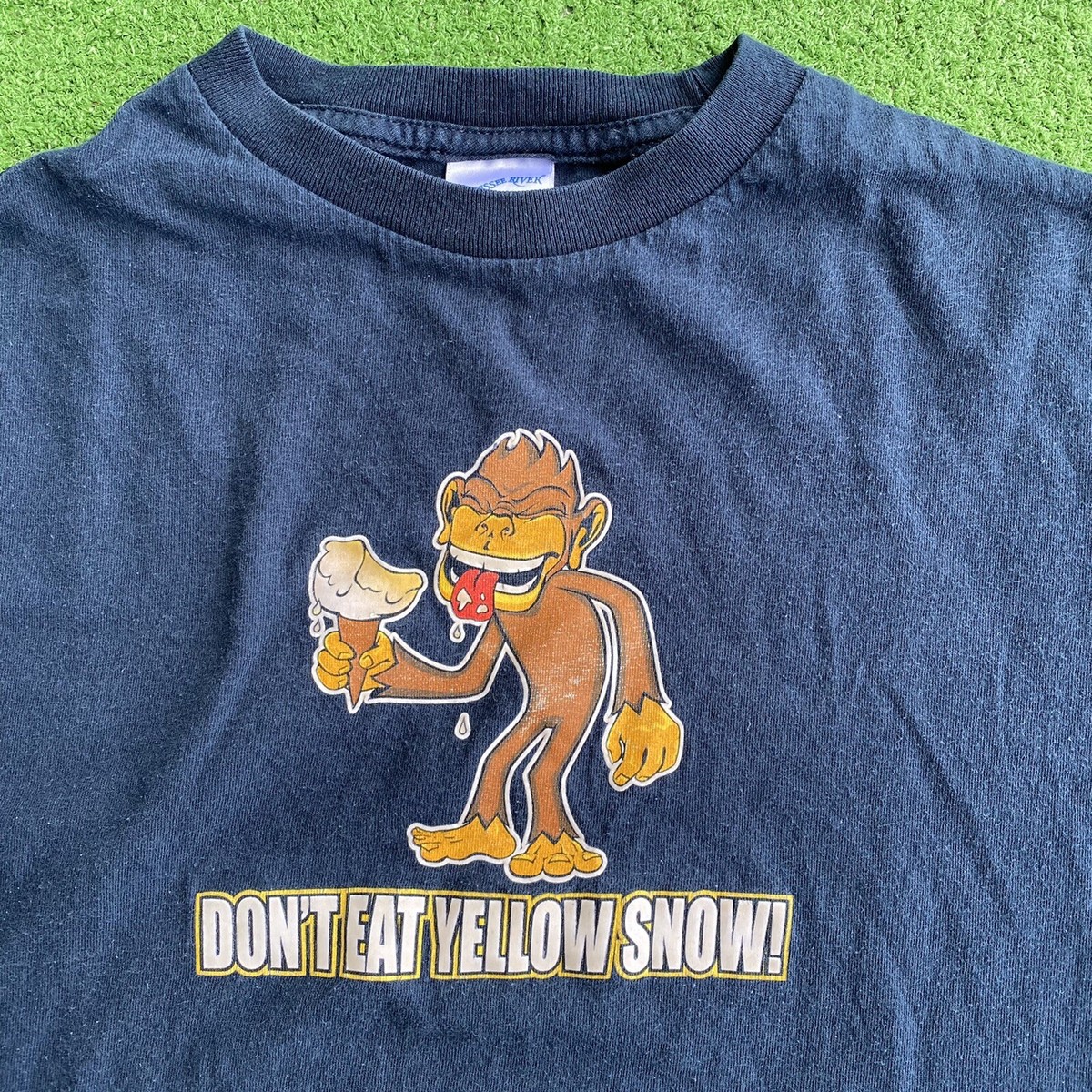 Vintage Early 2000's Don't Eat Yellow Snow Monkey Tee Navy Y2k