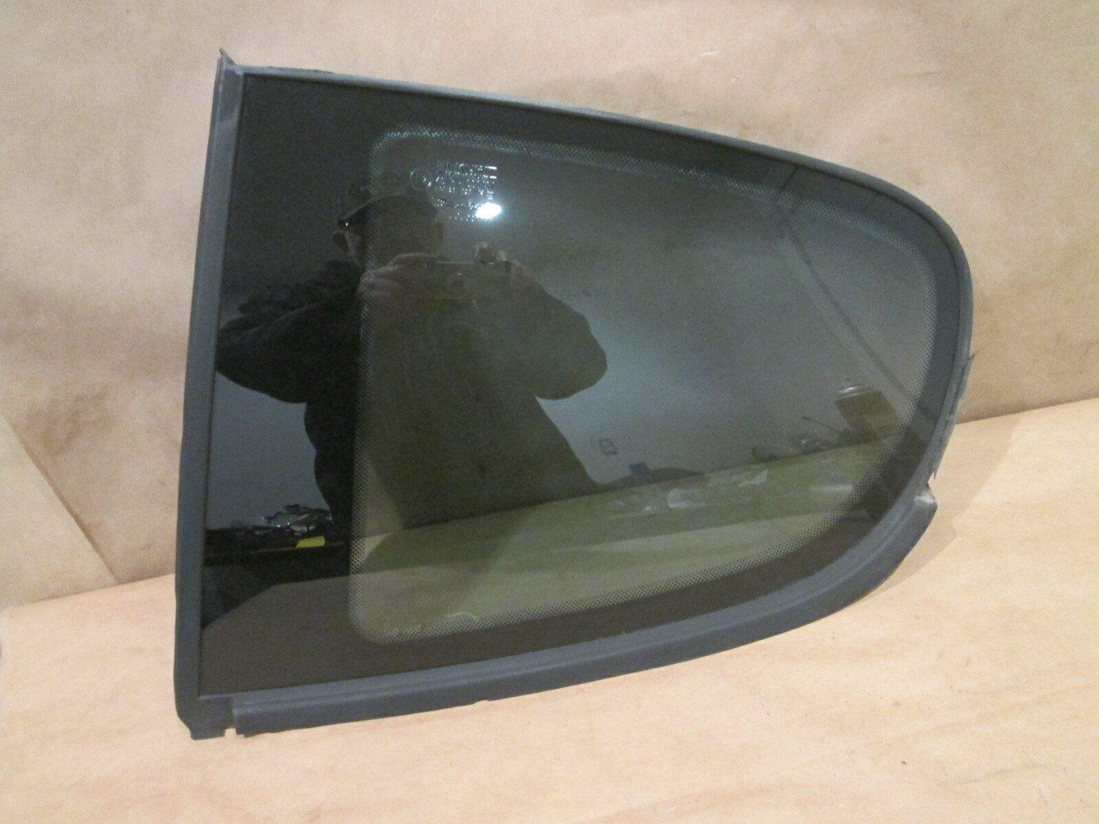 Maserati 4200 Coupe Gransport - Left Rear Quarter Glass Window P/N 387700401