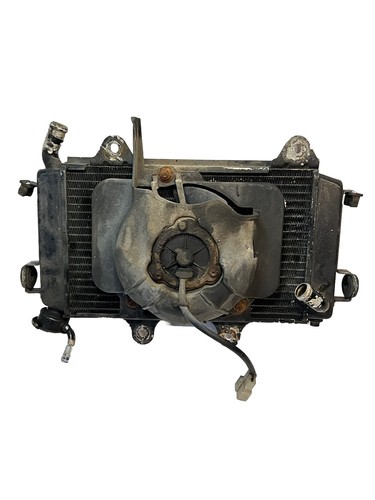 KTM Duke 125 2016 Radiator & Cooling fan - Picture 3 of 6
