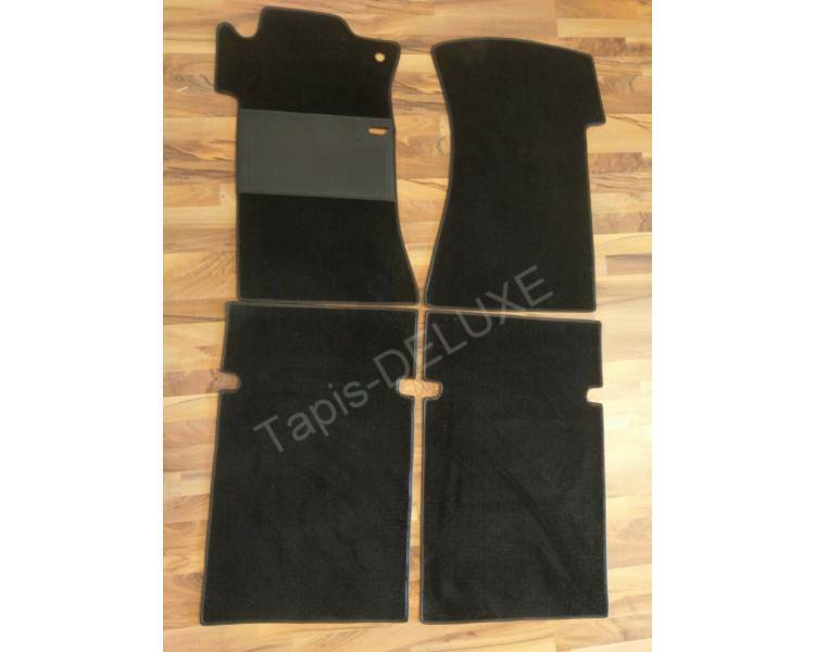 Tapis de sol Mercedes-Benz W109 berline vintage en moquette bouclée
