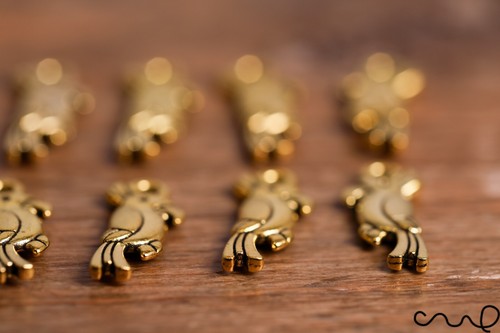 8 x kleiner Goldpapagei Metall Charms Musik Schmuckherstellung Handwerk doppelseitig - Bild 7 von 8
