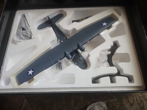 NIB Corgi US36109 PBY-5A Catalina WW2 Guadalcanal 1942 Diecast Model Plane 1/72 - Picture 14 of 23