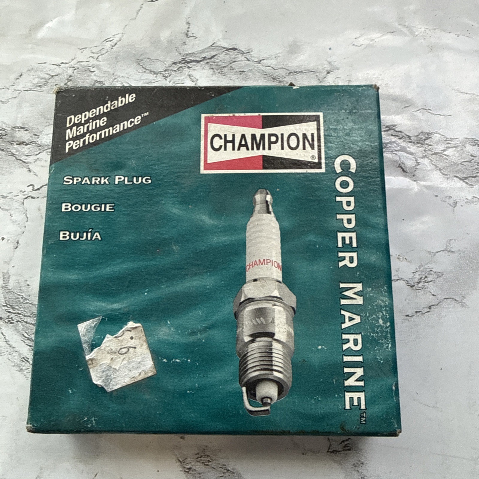 NOS CHAMPION MARINE Spark Plugs XC12PEPB 955M Set of 4
