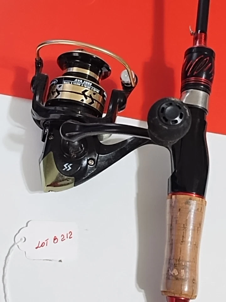 New Spinning Fishing Rod Sougayilang 5'6" Med 6-12lb And Reel Ava 2000 - Image 2 of 4