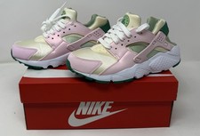 Nike Huarache Retired Color, Malachite/Sesame 5Y/6.5W New In Box.
