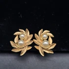 Avon Gold Tone Leaf Faux Pearl Clip On Earrings Vintage Costume Jewelry