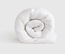 NWOT Quince King Cal King White Duck Down Comforter All Season Made Canada