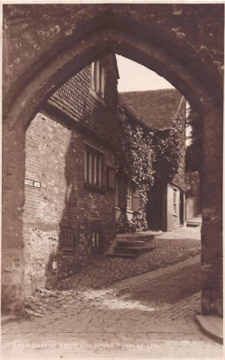 GUILDFORD CASTLE ARCH RICHTER FOTO POSTKARTE Nr 5704
