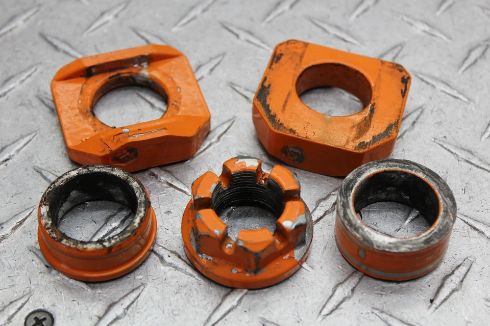 Suzuki GSXR600 2004 eje trasero llanta trasera eje perno pivote Foto 2 de 4