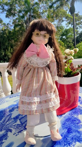 Vintage Porcelain Doll Girl Brunette Hair Brown Eyes Pink Bow & Lace Dress 40 cm