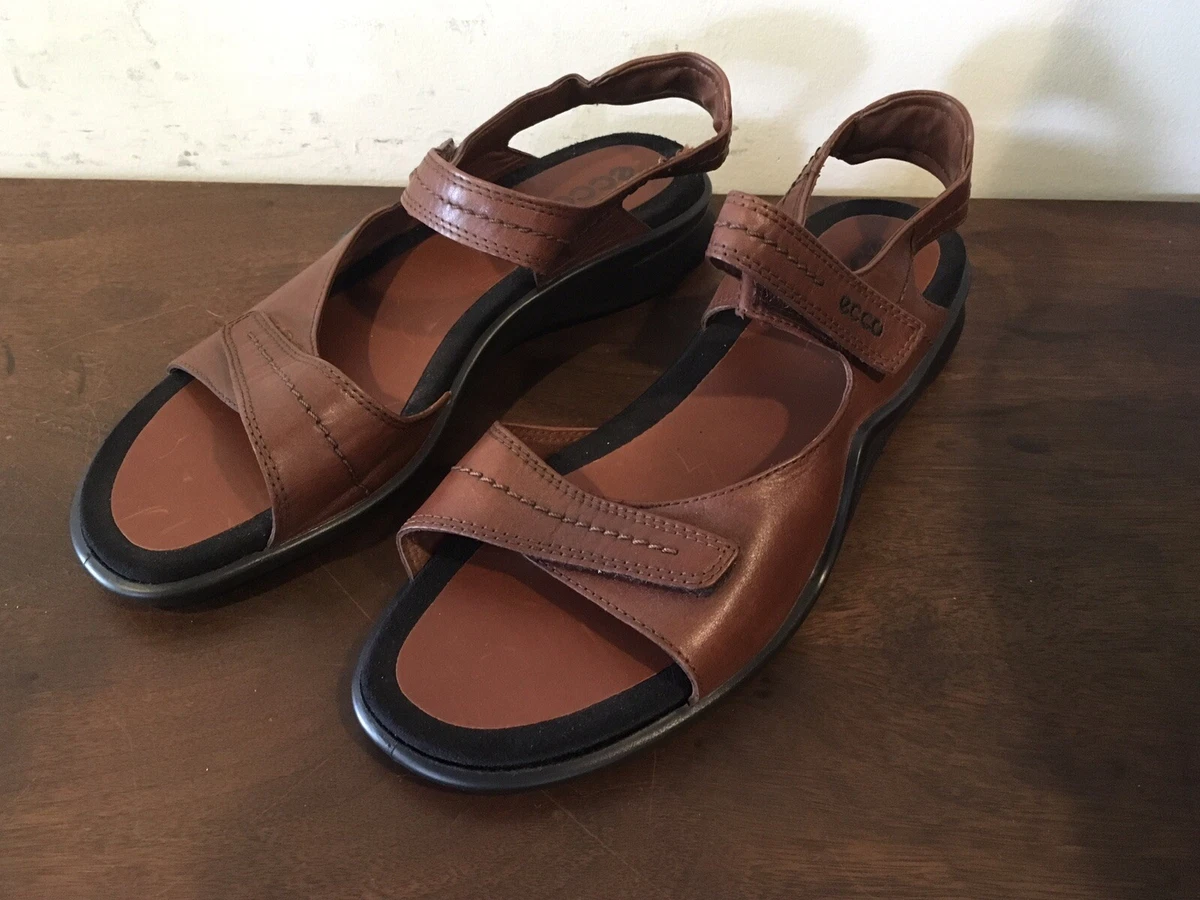 Ecco Womens Brown Leather Sandals Sz. 40 10 10.5