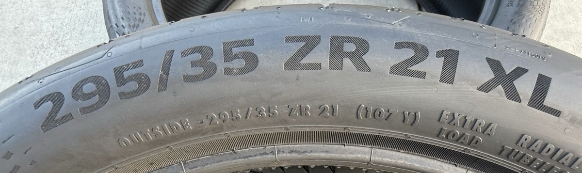 Set of FOUR BRAND NEW 295/35ZR21 (107Y) Continental SportContact 7