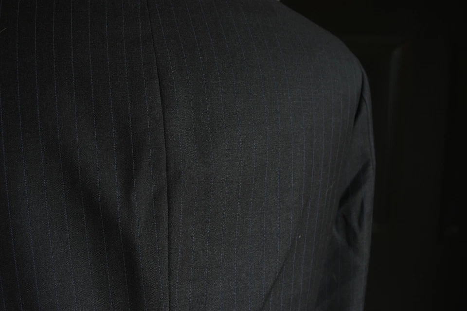 Abrigo Traje Lubiam 1911 Lana 3 Botones Carbón y Azul Rayas Talla 40R Foto 3 de 4