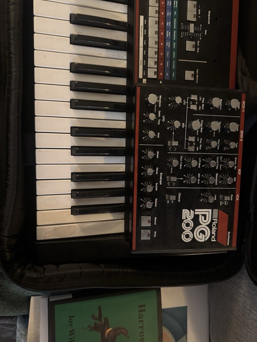 Roland JX-3P Analog Keyboard Synthesizer 61-Key with PG-200