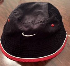 NIKE Child Bucket Hat Black With Red Trim 4 / 7 Swoosh