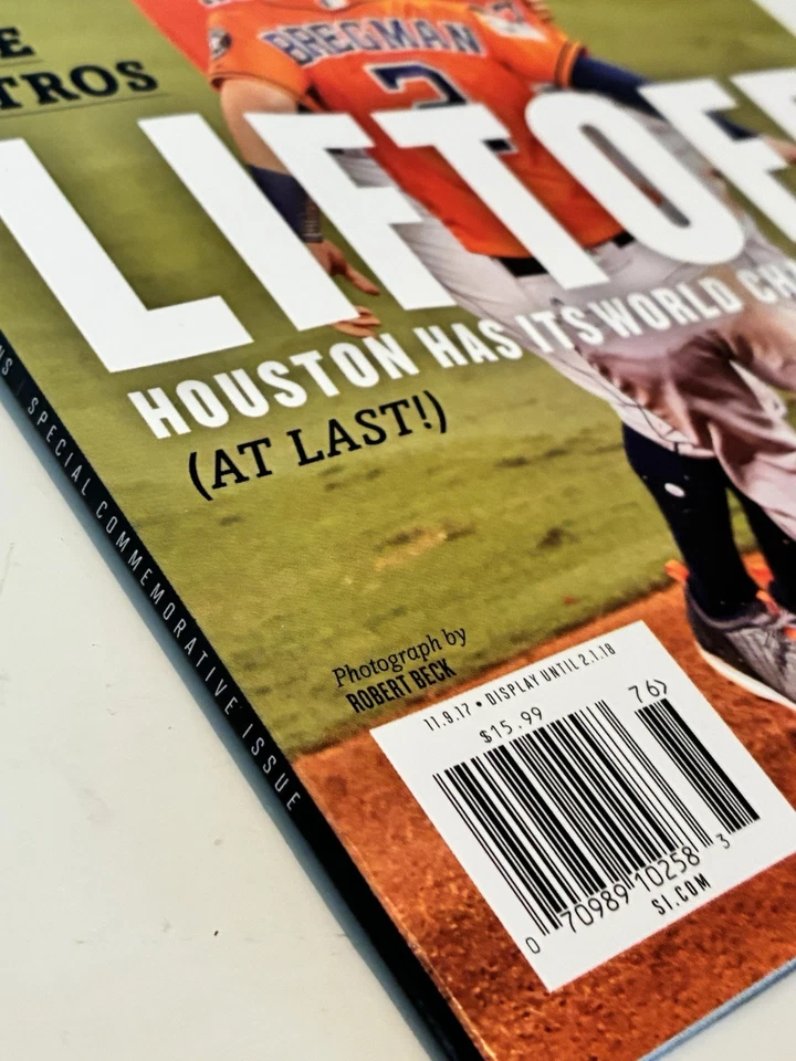 SPORTS ILLUSTRATED "HOUSTON ASTROS+HOUSTON CHRONICLE "CHAMPS!" DATED 11/2/17 -C8 - Image 2 of 4
