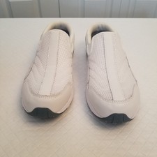 Easy Spirit Women's Travel Time  White Mules Size 9N