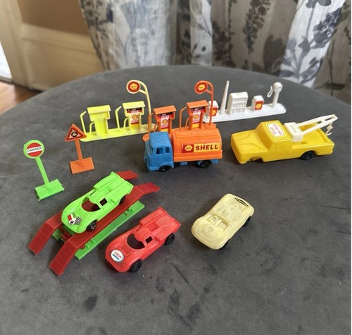 Shell Gasoline Gas Pump tanker Miniature Toy Cake Topper Plastic Vintage Retro