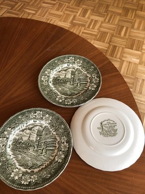 Drei Dessert Teller Royal Tudor Ware