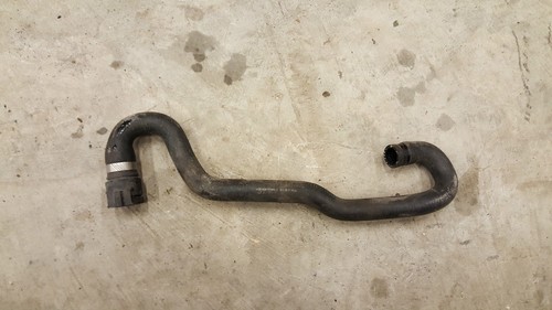 BMW 7er Serie E65 E66 E67 Schlauch Zusätzliche Wasserpumpe Ventil 64218377698