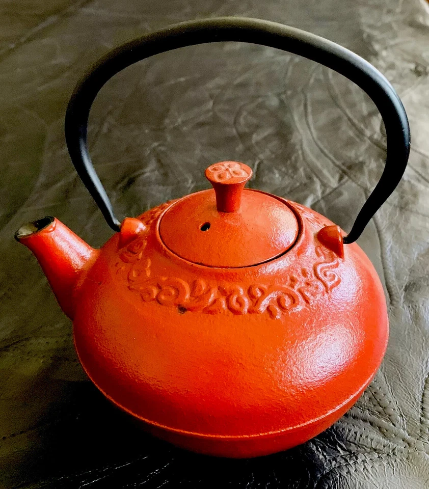 Japanese Cast Iron Teapot  Tea Kettle Set W/ Bamboo Root Coaster - Image 3 of 4