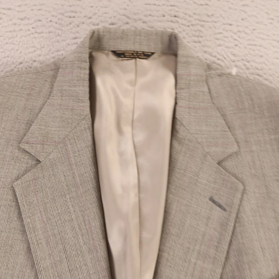 VINTAGE Strathmore Jacket XL Gray Prince of Wales Check Glen Plaid 100% Wool 46R - Image 2 of 4